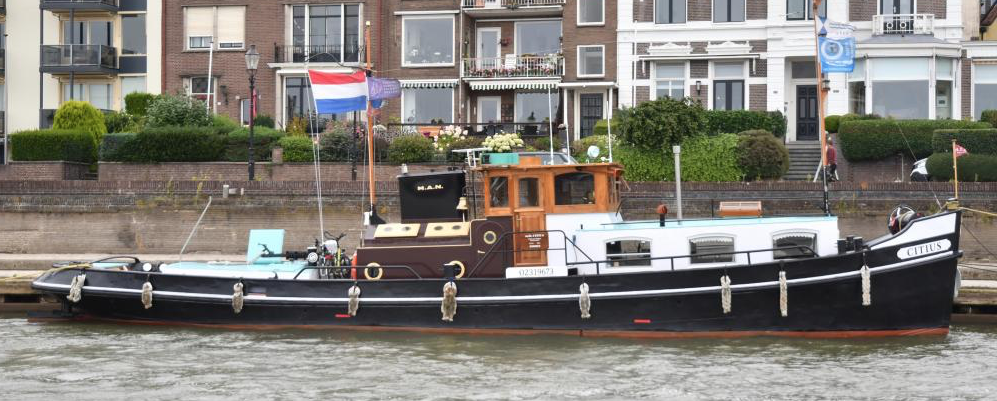 Motorsleepboot Citius Piushaven Tilburg Honderd jaar havenfeest